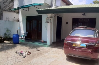 2 Story House for Sale, Wattala - 7 Perches - 3 Bedrooms - 35 Mn