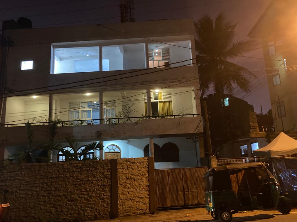 3 Story House for Sale, Dehiwala - 12 Perches - 9 Bedrooms - 140 Mn