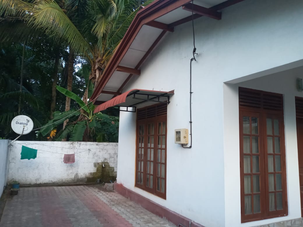 House for Sale, Ja Ela, Kapuwatta - 8 Perches - 3 Bedrooms - 18.5 Mn