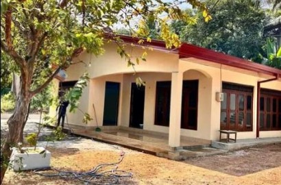 House for Sale, Wattala, Hunupitiya - 20 Perches - 4 Bedrooms - 32Mn