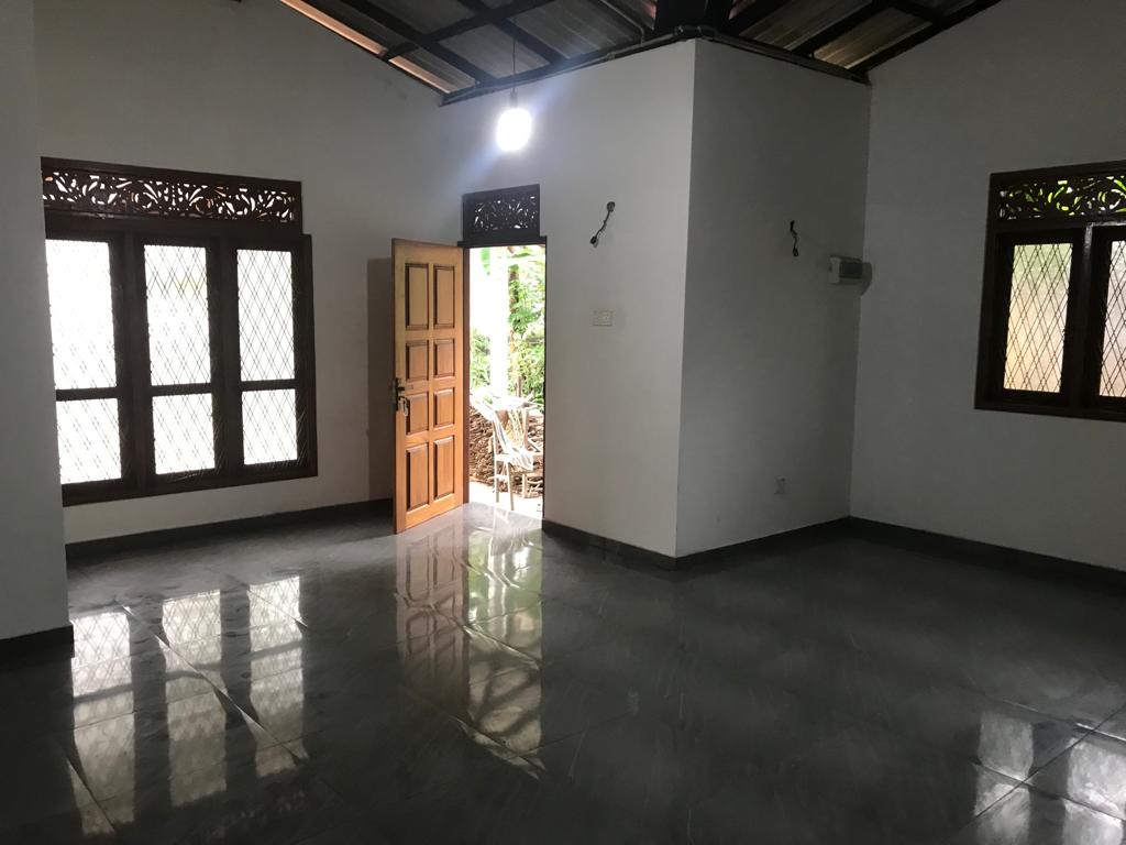 House for Sale, Wattala, Nahena - 2 Bedrooms - 40,000 per Month