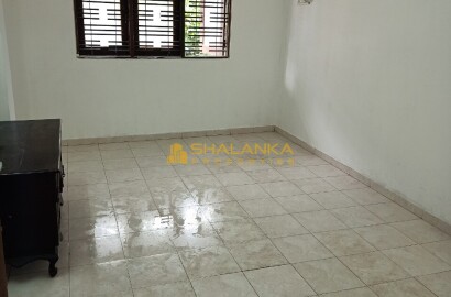 House for Rent in Kollupitiya Colombo 3 - 1,200 Sq.Ft - Rs 75,000 Per Month